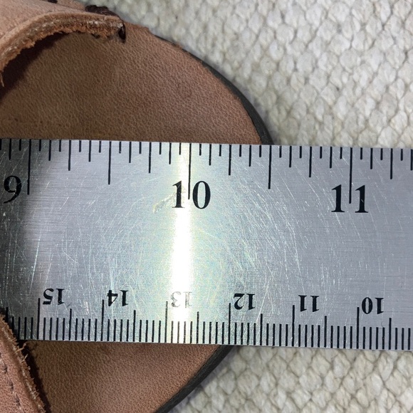 Easy Spirit women’s size 10 (fits like. 9.5 in my opinion) Tan Leather Sandals - Picture 11 of 16